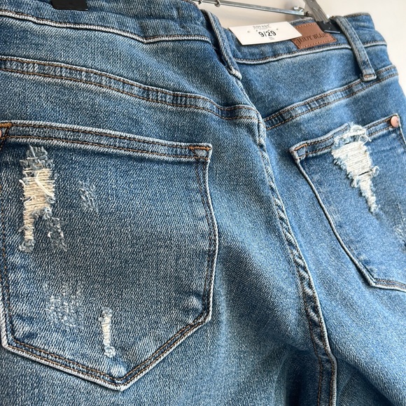 Judy Blue High Waist Boyfriend Fit Size 9/29 JB88196 NWT - Picture 8 of 9